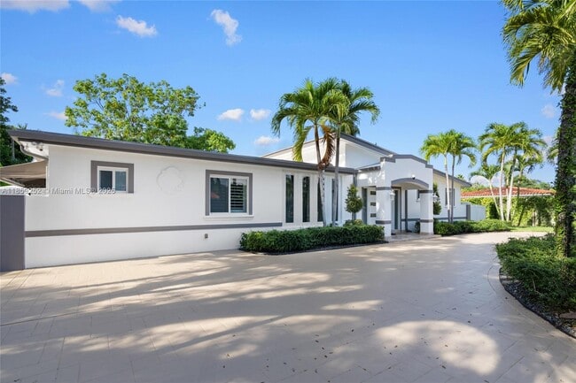 property at 5725 SW 56th St