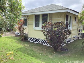 324 Hualani St in Kailua, HI - Building Photo - Building Photo