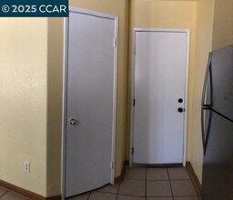 125 Asusena Dr in Palmdale, CA - Building Photo - Building Photo