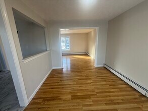 17 Julian Ln in Milford, MA - Building Photo - Building Photo