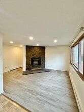 5841 E 6th Ave, Unit #3 in Anchorage, AK - Building Photo - Building Photo