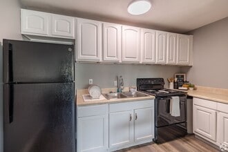 Ashton Park Apartments in Tallahassee, FL - Building Photo - Building Photo