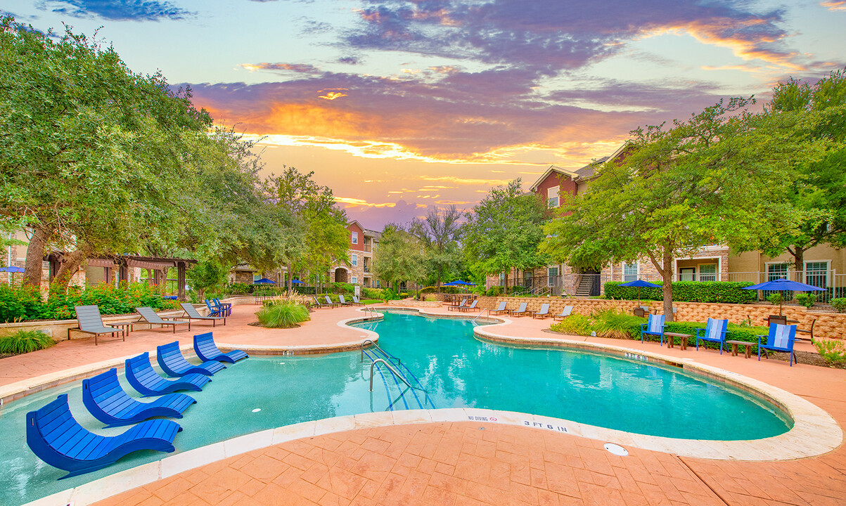 MAA Ashton Oaks in Round Rock, TX - Foto de edificio