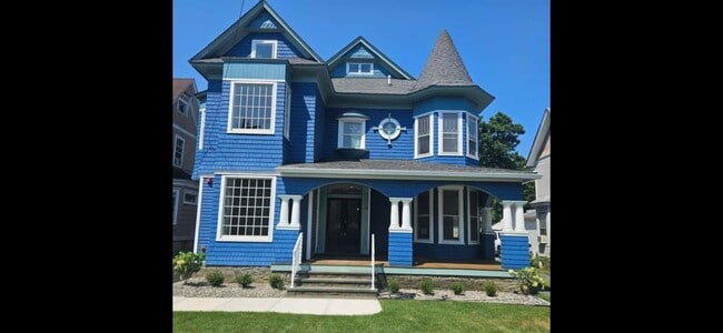 property at 90 Shrewsbury Ave