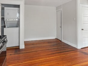 48 Middle St in Newburyport, MA - Building Photo - Building Photo
