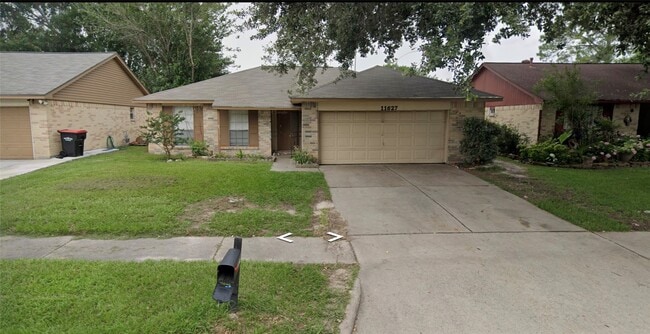 property at 11627 Cliveden Dr