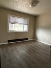 750 S 4th St, Unit 3 in Glenrock, WY - Building Photo - Building Photo
