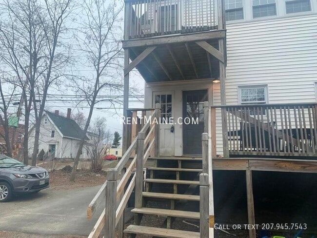 454 S Main St, Unit B in Brewer, ME - Building Photo - Building Photo