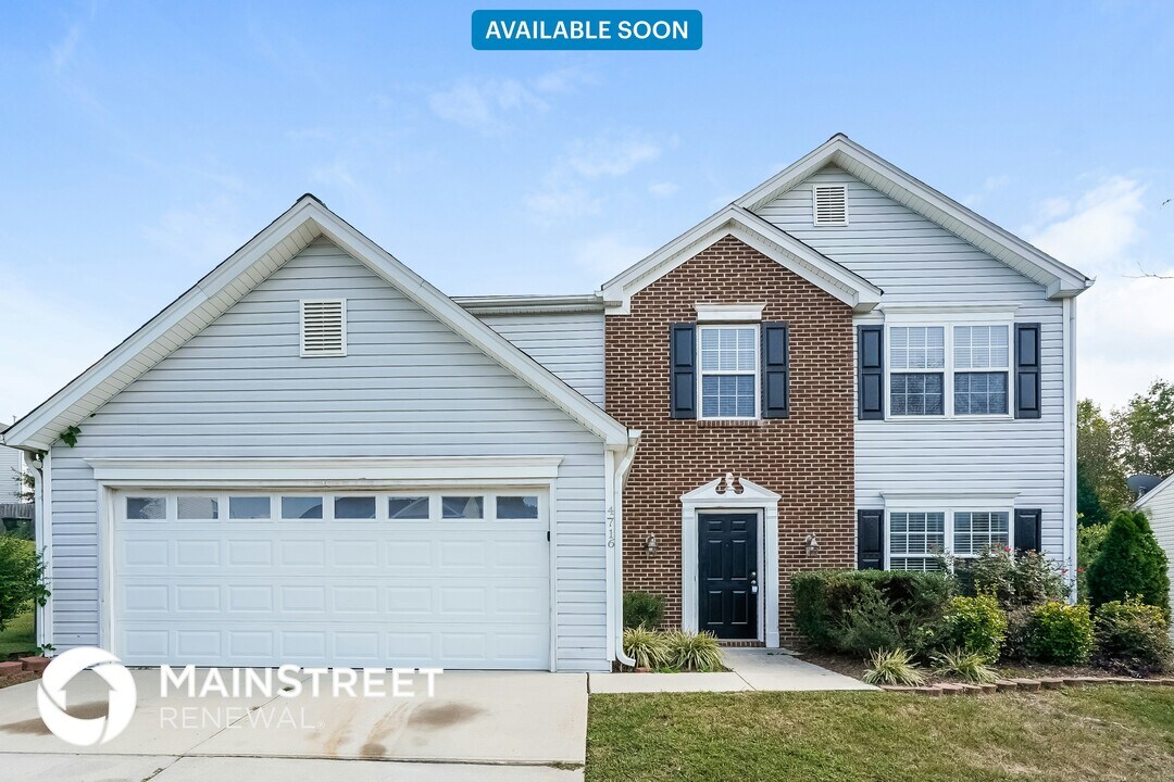 4716 Triple Creek Dr in Raleigh, NC - Building Photo
