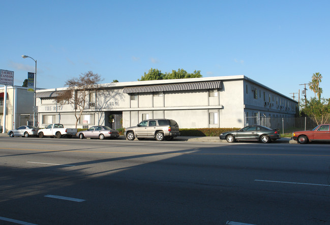 The Reef in Valley Village, CA - Foto de edificio - Building Photo