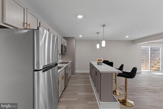 5684 Lewis Carroll Dr in Waldorf, MD - Building Photo - Building Photo