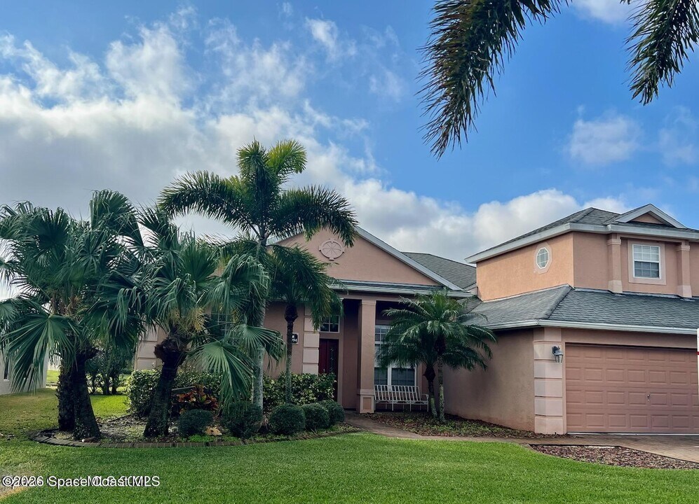 4994 Pinot St in Rockledge, FL - Foto de edificio