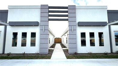 2309 N 43rd St in McAllen, TX - Building Photo - Building Photo