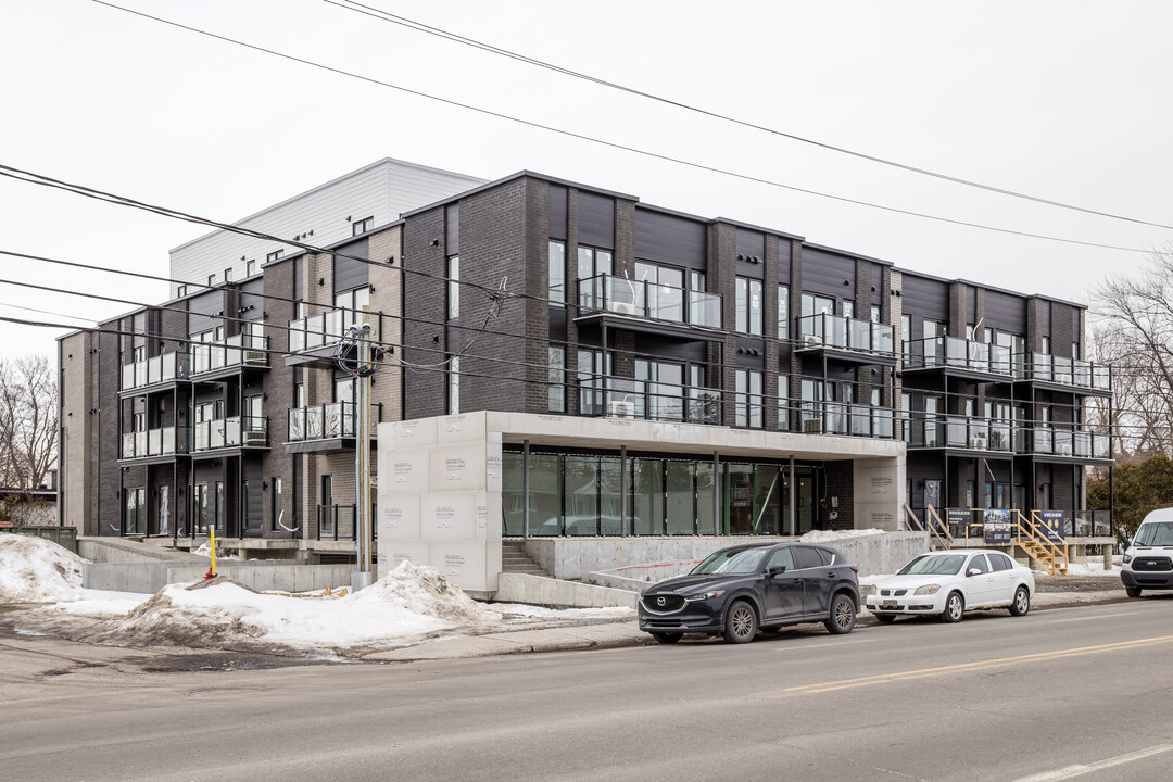 La Volta in Repentigny, QC - Building Photo