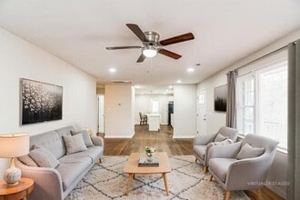 812 Terrace View Dr in Chapel Hill, NC - Building Photo - Building Photo