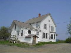 167 Route 2 in Grand Isle, VT - Building Photo