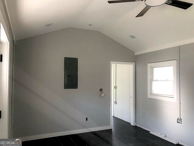 7870 Rand Rd in Jonesboro, GA - Building Photo - Building Photo