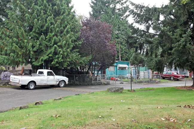 Corey's Trailer Court in University Place, WA - Building Photo - Building Photo