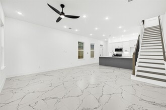 9316 Waller St in Houston, TX - Building Photo - Building Photo