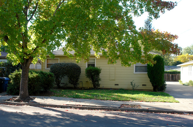 1531 King St in Santa Rosa, CA - Building Photo - Building Photo