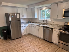 50 Greylock Rd in Bristol, RI - Building Photo - Building Photo