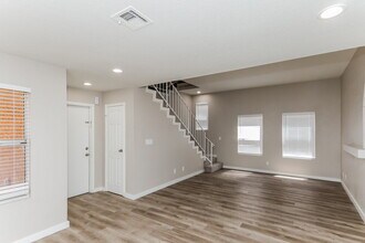1635 Keena Dr in Henderson, NV - Building Photo - Building Photo