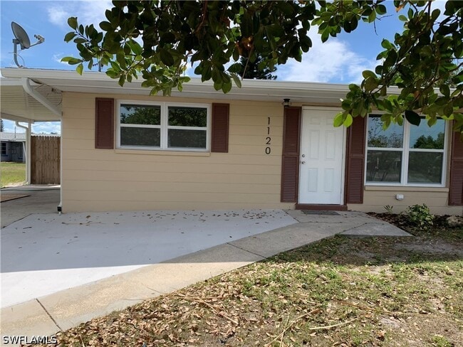 property at 1120 Vineyard St
