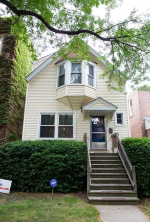 property at 5504 N Paulina St