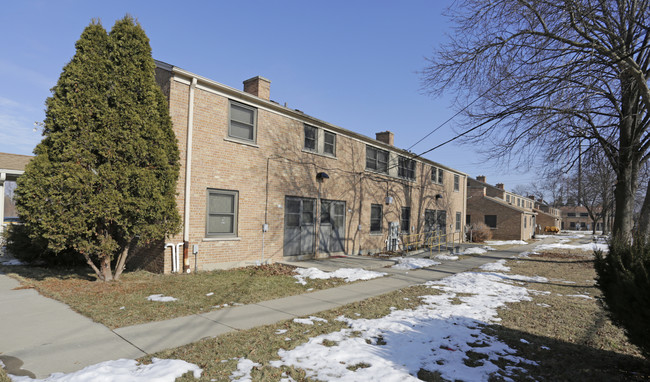 Northlawn in Milwaukee, WI - Foto de edificio - Building Photo