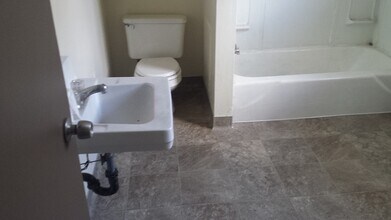436 W 4900 S in Washington Terrace, UT - Building Photo - Building Photo