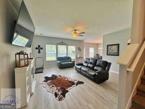 214 Brightleaf Cir in Hinesville, GA - Building Photo - Building Photo