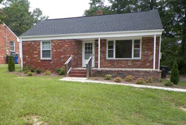 2025 Rock Quarry Rd in Raleigh, NC - Foto de edificio