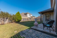 20714 Dappled Ridge Way in Humble, TX - Foto de edificio - Building Photo