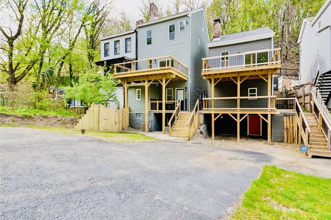 property at 3255 Josephine St