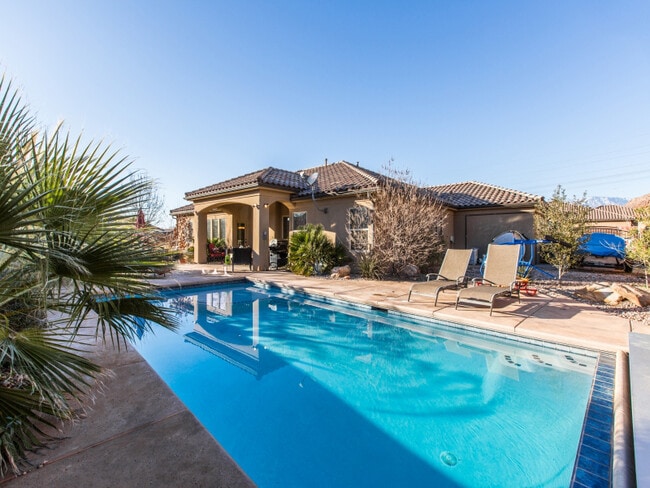 property at 1038 E Stable Way