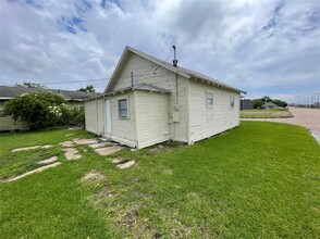 501 14th St in Port Arthur, TX - Building Photo - Building Photo