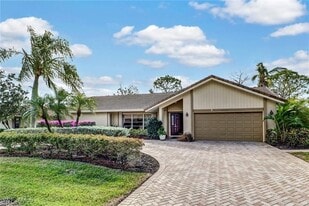 9977 Treasure Cay Ln in Bonita Springs, FL - Building Photo