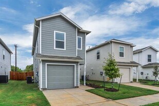 4008 Belmont Dr in Aubrey, TX - Building Photo