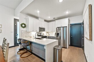4439 Whitney Oak Ln in Houston, TX - Building Photo - Building Photo
