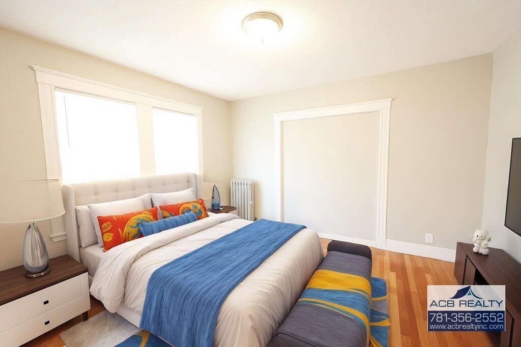 10 Mattakeeset St in Boston, MA - Building Photo