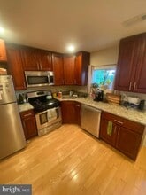 902 Cantrell St in Philadelphia, PA - Building Photo - Building Photo