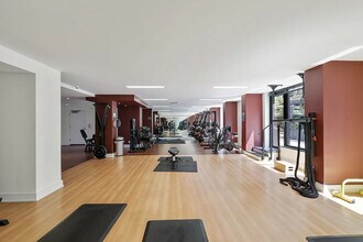 330 W 58th St in New York, NY - Building Photo - Building Photo