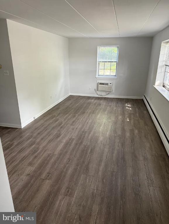 37 E Montgomery Ave in Ardmore, PA - Building Photo - Building Photo