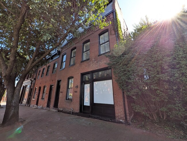 property at 1006 Geyer Ave