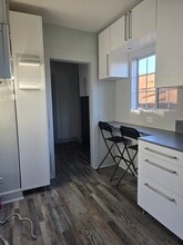 838 E 76th St in Los Angeles, CA - Foto de edificio - Building Photo