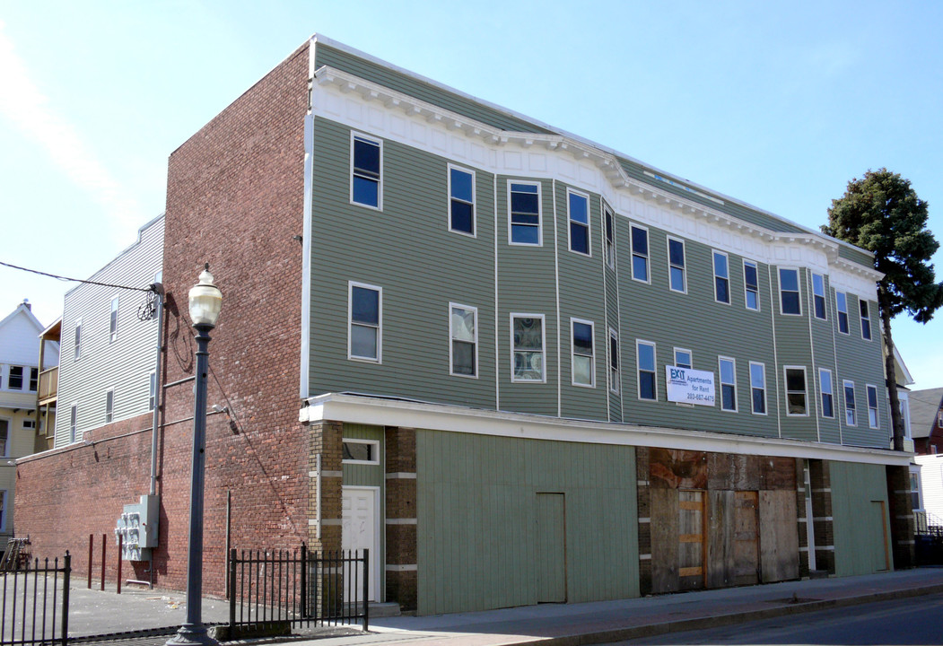 1406-1410 Stratford Ave in Bridgeport, CT - Building Photo