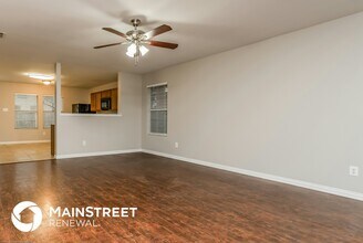 8406 River Bluffs Dr in Arlington, TX - Building Photo - Building Photo