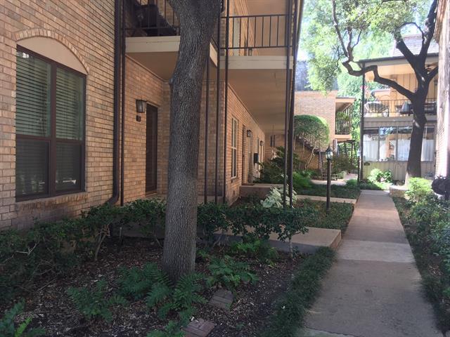 4312 Bellaire Dr S in Fort Worth, TX - Foto de edificio - Building Photo