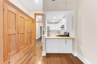 299 8th St in Jersey City, NJ - Building Photo - Building Photo