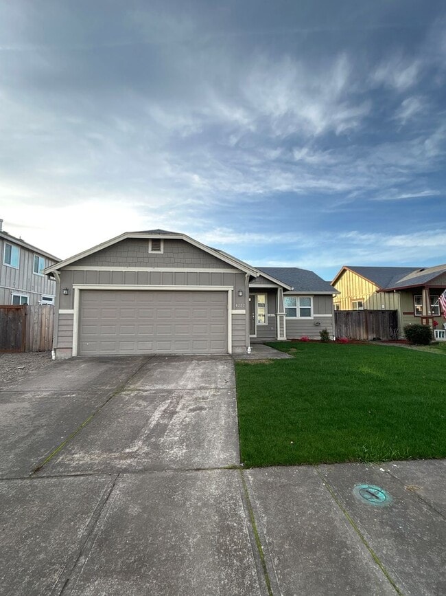 property at 4232 SE Chartwell St